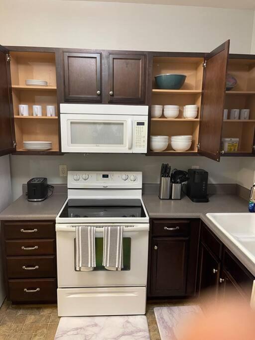 Simple Elegant Townhouse Dt Raleigh Ncsu Apartment Bagian luar foto
