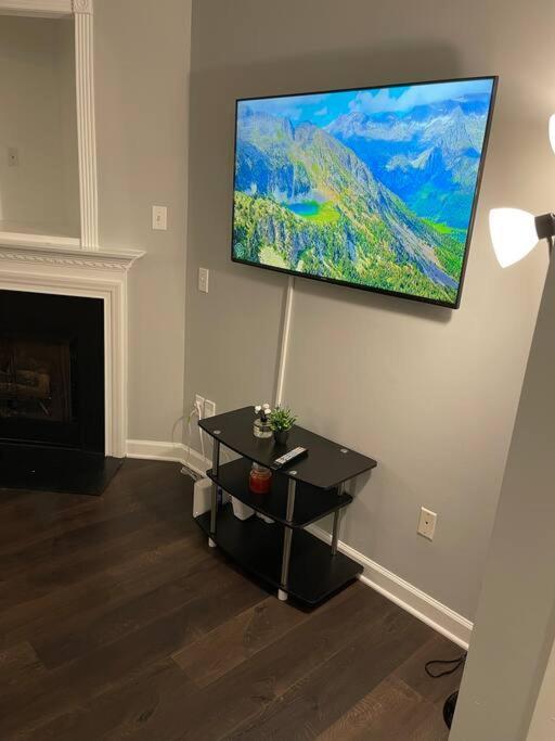 Simple Elegant Townhouse Dt Raleigh Ncsu Apartment Bagian luar foto