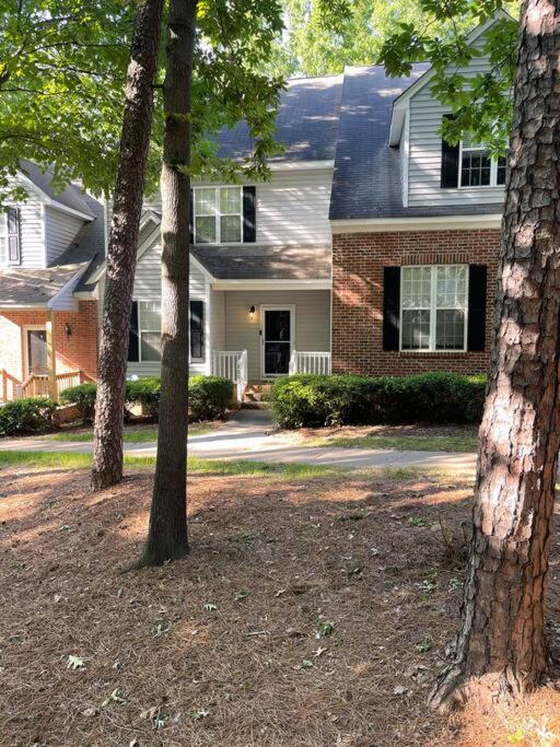 Simple Elegant Townhouse Dt Raleigh Ncsu Apartment Bagian luar foto