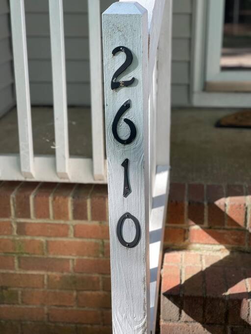 Simple Elegant Townhouse Dt Raleigh Ncsu Apartment Bagian luar foto