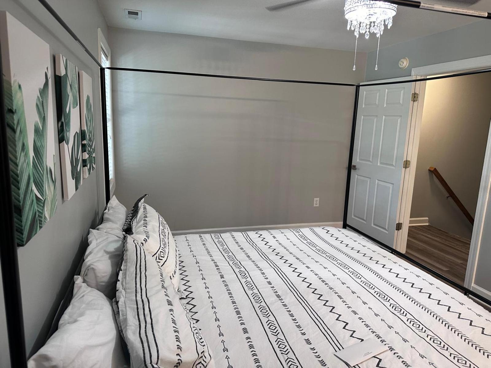 Simple Elegant Townhouse Dt Raleigh Ncsu Apartment Bagian luar foto